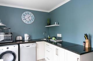 Modern 1 bedroom non-seafacing unit on luxury golf estate - Knysna - 5