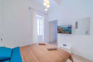 Typical Maltese town house just outside Valletta - 7