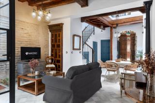 Magno Apartments Vírgenes Luxury House - Sevilla - 4