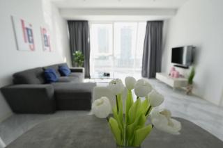 1BR Apartment with Canalside View in Downtown - Dubai - 0