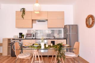 In the Heart of History: Stylish Accommodation in the City Center - Bucharest - 2