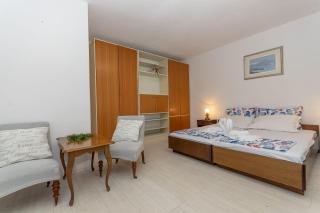 Nona Elza - Trogir - 3