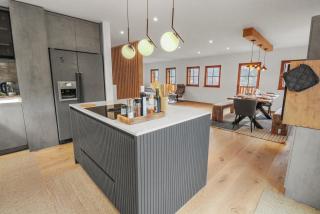 Charmant et spacieux chalet moderne - 4