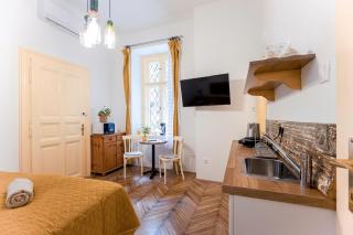 BudapeStayz - Lónyay Studios - Budapest - 4