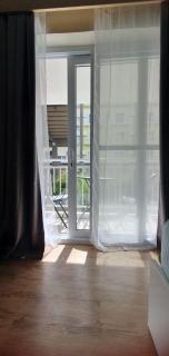 JC SpaceRentals 127B Amani Grand Resort Residences, balcony pool view, Ground floor, 5 mins frm airport, free wifi, Netflix - Pusok - 8