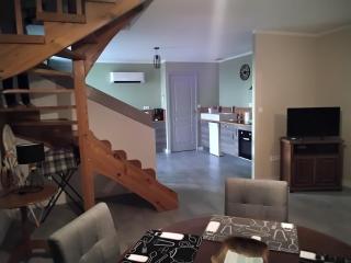 GITE DE MONTRANCON - - 1