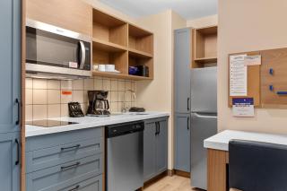 Candlewood Suites Collingwood by IHG - Collingwood - 3
