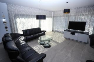 Villa Jacky in Poreč for 8 people with private pool just 900 meters from sea - Poreč - 8