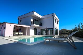 Villa Jacky in Poreč for 8 people with private pool just 900 meters from sea - Poreč - 3