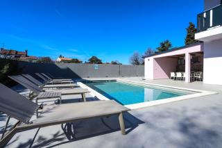 Villa Jacky in Poreč for 8 people with private pool just 900 meters from sea - 2