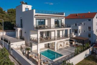 Fantastisk Villa i Okrug - Trogir - 0