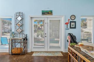 Destin Beach House - Flamingo Cove by Panhandle Getaways - Destin - 5