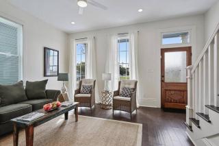 The Retreat On Burgandy. - 4