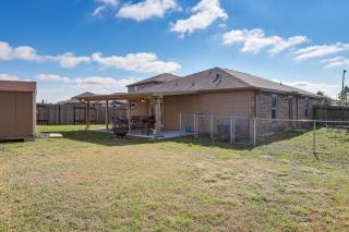 12 Mi to Beach Texas Gulf Coast Home with Fire Pit - Santa Fe - 8