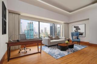 The Ritz-Carlton Jakarta, Mega Kuningan - Jakarta - 8