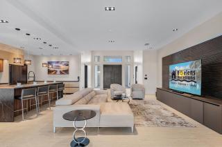 Minutes to the River! Dock, Tiki Hut, Heated Pool & Spa and AWE! - Casa Luxe Palmera - Roelens - Cape Coral - 9