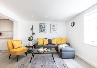 The White House By Select SA - 5