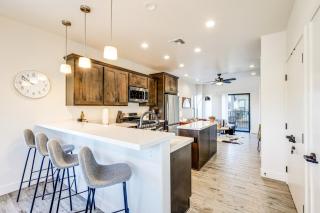 Flagstaff Townhome Near Downtown with Mountain Views - 1