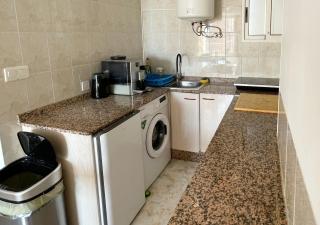 Wunderschönes Appartement für 4 Gäste mit Pool & Klima, Top Lage in Strandnähe - Benidorm - 3