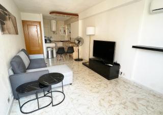 Wunderschönes Appartement für 4 Gäste mit Pool & Klima, Top Lage in Strandnähe - Benidorm - 7