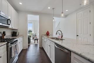 Retreat on Burgundy - 4