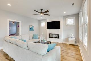 Oak Island Coastal Home with Covered Deck! - Oak Island - 9