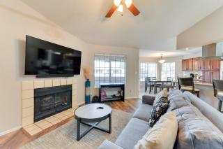 Pet-Friendly Condo with Pool about 7 Mi to Dtwn Chandler - Chandler - 7