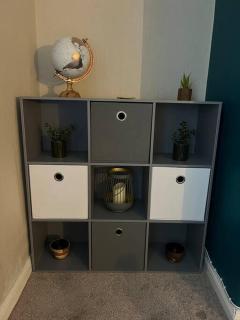 Stylish & Centrally Located - 1