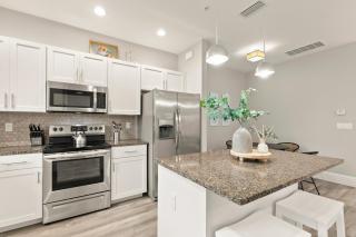 NEW! Canopy Cabana - Luxury Downtown Apartment - Safety Harbor - 2