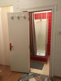 Appart sympa Nimes centre - Nîmes - 1