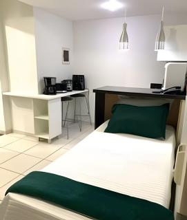 Luxuoso Flat Apart Hotel Village - Barra do Piraí - 4