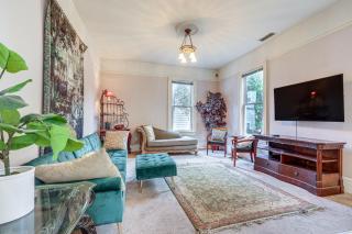Eclectic Sacramento Home about Half Mi to Downtown! - Sacramento - 0