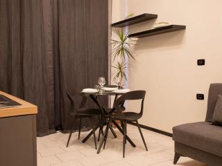 Casa Ormea - 5 min to Metro, Fast Wi-Fi & Netflix - 8