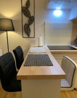Studio du port avec terrasse, parking privatif, piscine dans résidence , wifi, ménage compris - Andernos-les-Bains - 2