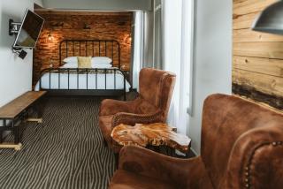 The Grove Hotel - Kingsville - 1