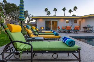 MidMod McManus - Meredith Lodging - 6