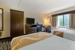 Quality Inn - Oshkosh - 2