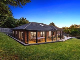 11a Railway Parade Wandin North - Wandin North - 4