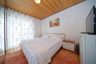 Apartments by the sea Postira, Brac - 22162 - Postira - 2