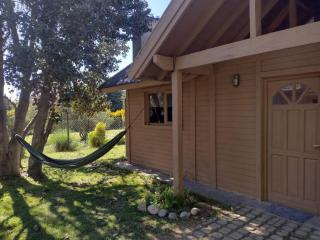 Cabaña luminosa con verde jardín, zona tranquila - Bariloche - 1