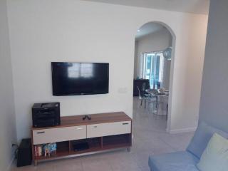 Funtastic 1 level 5 bedroom pool home - Davenport - 1
