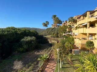 Sunny Retreat with Stunning View - Sotogrande - 9