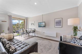 Tronton 2 - Lovely 2BR Apartment l Close to the Lake l Renovated Bathroom - Jindabyne - 0
