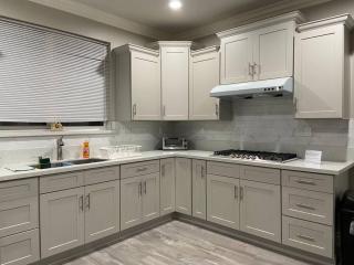 New! Modern Gated Summer Getaway Home - Rosemead - 3