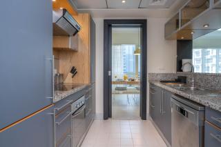 Spacious Living 1 Bedroom Dubai Marina - Dubai - 1