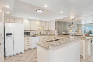 2085 - Beachfront Shoreline Towers - Free Beach Setup - Destin - 6