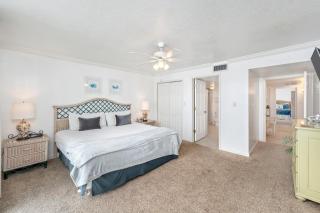 2085 - Beachfront Shoreline Towers - Free Beach Setup - Destin - 1