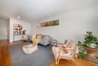 Cutest Cottage on Fourth walk to the Beach - 9