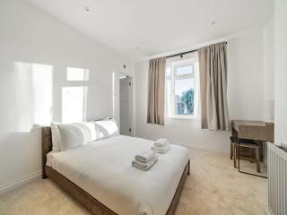 Pass the Keys Stunning 5 Bedroom Home Central Oxford - Oxford - 1