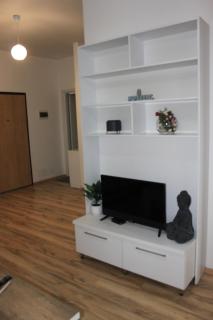 Alpha Apartments Tirana Modern Spacious - Tirana - 3